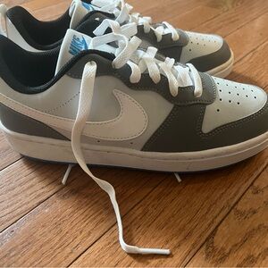 Nike size 5.5Y